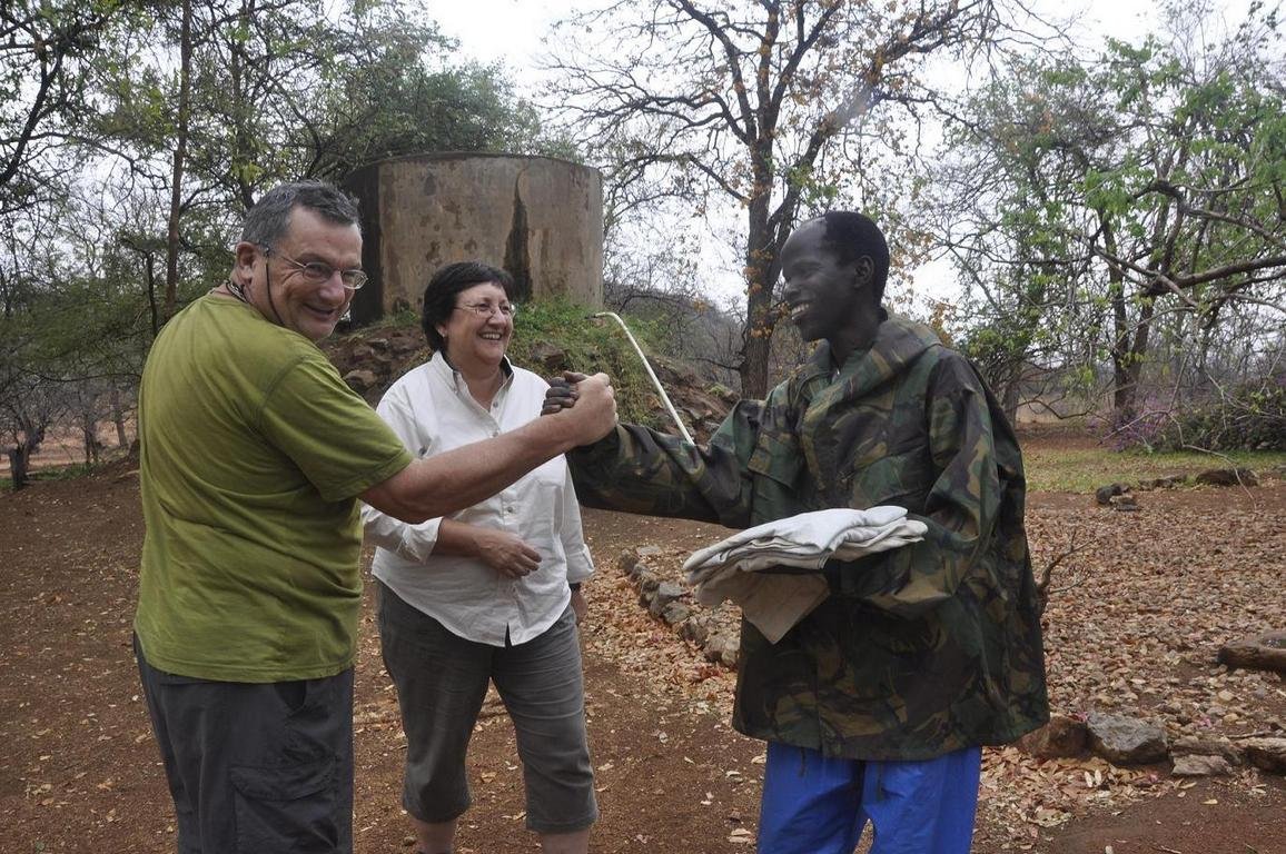Volunteers : Steve and Margaret Gordon, Canada, November 2012